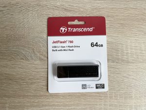 Transcend JetFlash 780 USB-Stick Verpackung Vorderseite