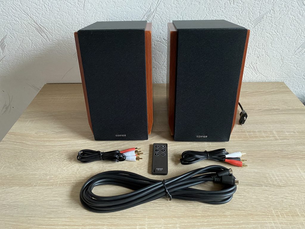 Edifier R1700BT PC-Lautsprecher ausgepackt 2