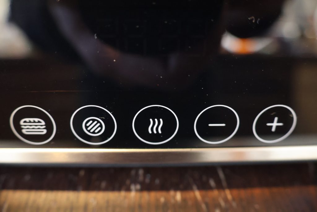06 Braun MultiGrill 9 Pro Kontaktgrill Touchflächen