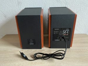 Edifier R1700BT PC-Lautsprecher Detail Rückseite