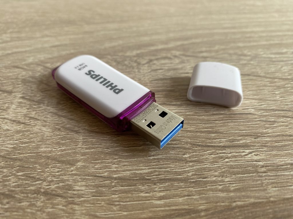 Philips USB 3.0 Flash Drive Snow Edition USB-Stick Stecker mit Kappe
