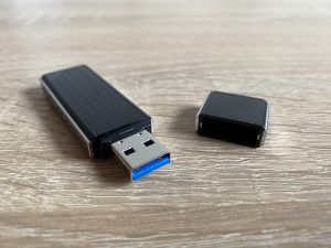 Transcend JetFlash 780 USB-Stick Stecker und Kappe