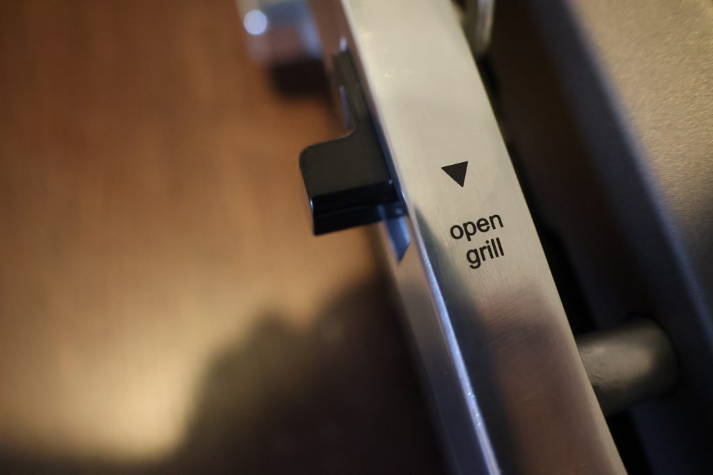 07 Braun MultiGrill 9 Pro Kontaktgrill Öffnung