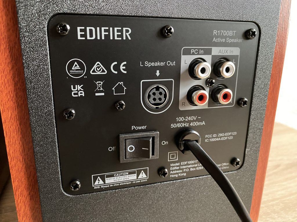 Edifier R1700BT PC-Lautsprecher Detail Anschlüsse