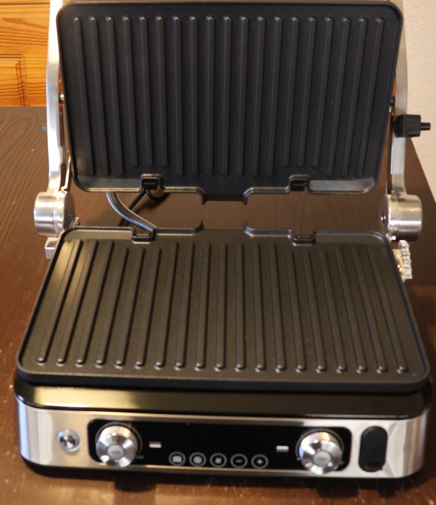 Braun MultiGrill 9 Pro Kontaktgrill aufgeklappt