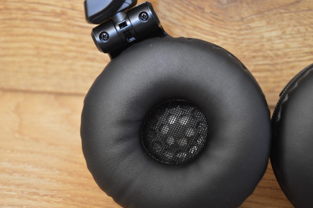 Pioneer DJ HDJ-CUE1 Over-Ear-Kopfhörer Hörmuschel Innen Detailansicht