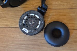 Pioneer DJ HDJ-CUE1 Over-Ear-Kopfhörer Hörmuschel Polster entfernt