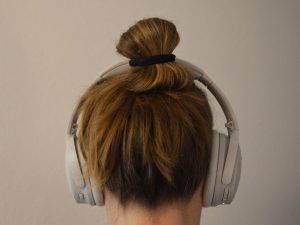 Bose QuietComfort Over-Ear-Kopfhörer Aufgesetzt Seitenansicht Hinten