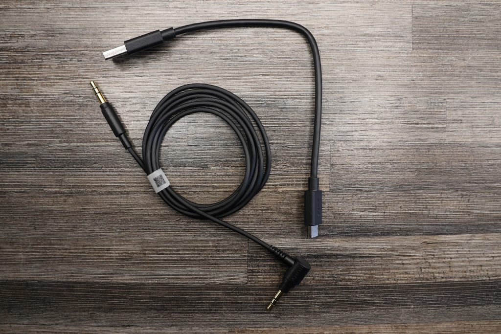 Sony WH-CH720N Over-Ear-Kopfhörer Verpackungsinhalt Kabel