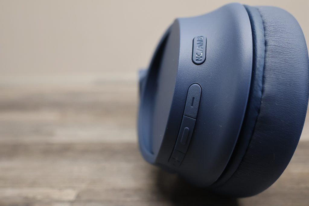 Sony WH-CH720N Over-Ear-Kopfhörer Ansicht Hörmuschel Rechts
