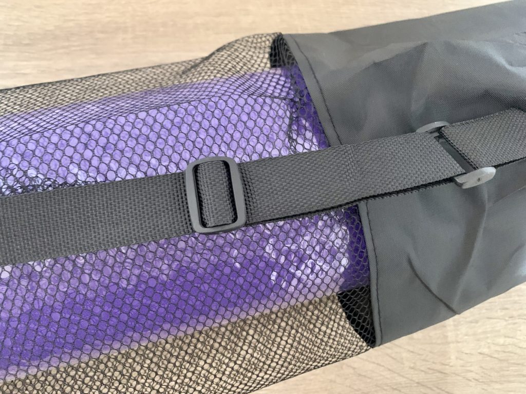 Amazon Basics ‎IR97503B-PL Gymnastikmatte Band Tragetasche Nahaufnahme