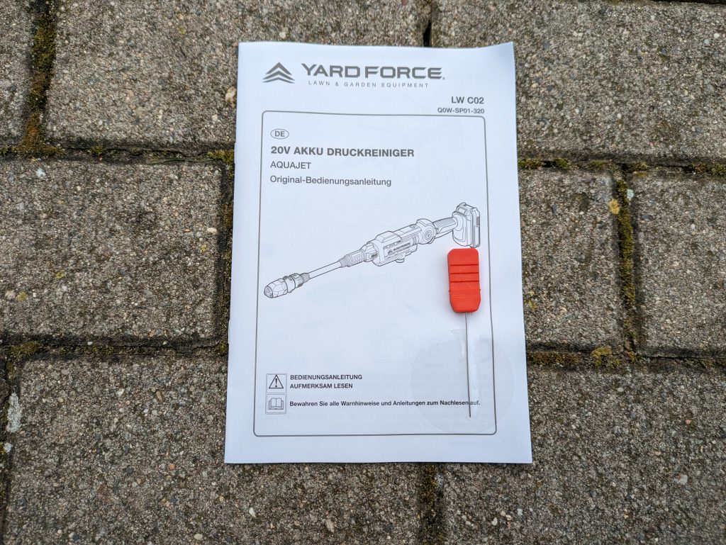 Bedienungsanleitung des Yard Force LW C02 AquaJet Akku-Hochdruckreinigers