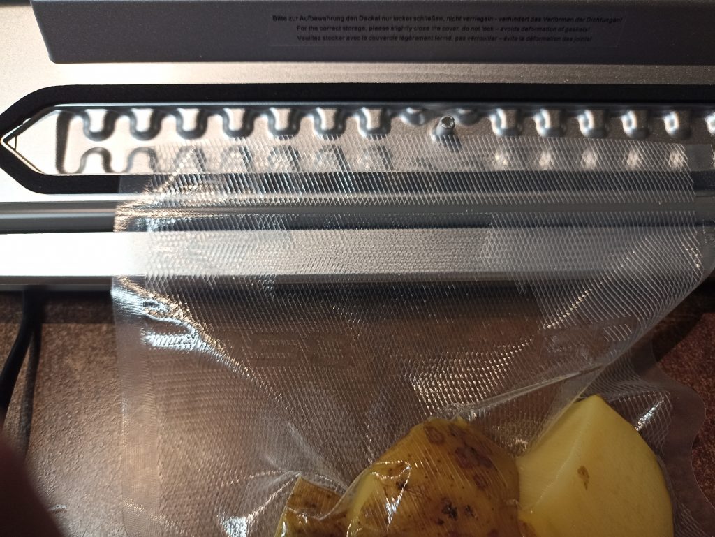 CASO VC10 Vakuumierer, Folienbeutel einlegen