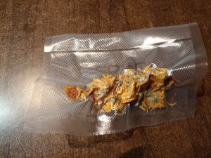 CASO VC10 Vakuumierer, vakuumiert getrocknete Blüten