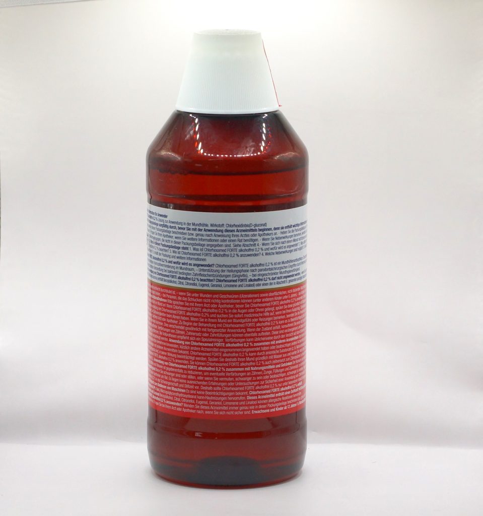 Chlorhexamed FORTE Flasche von hinten