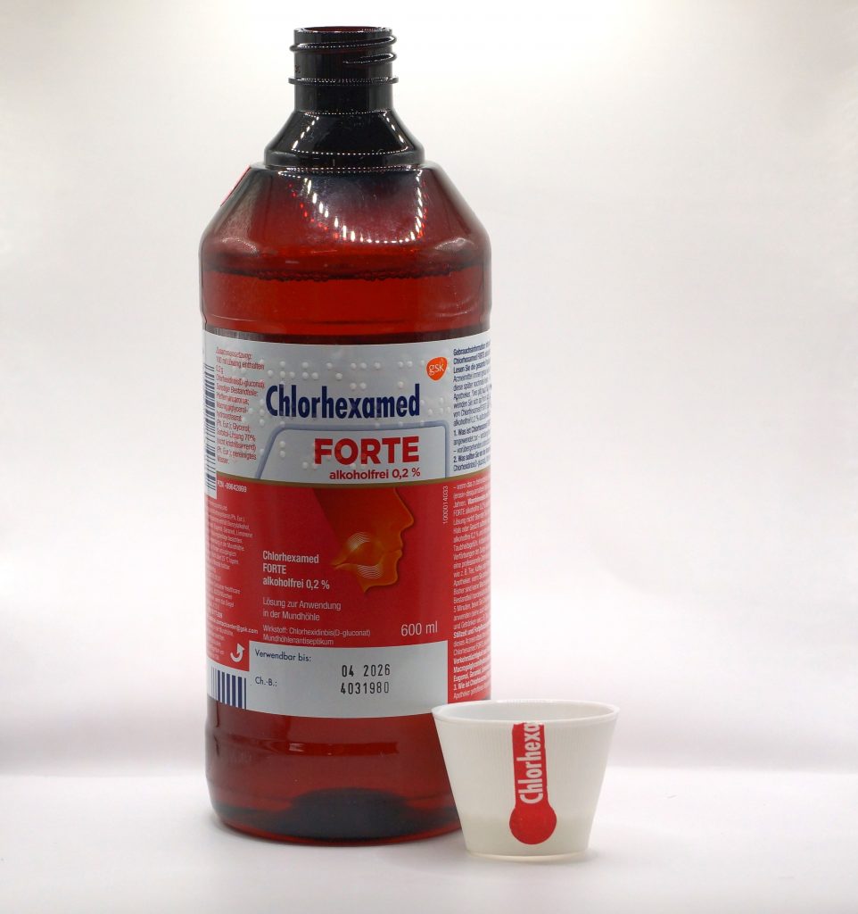 Chlorhexamed FORTE geöffnet