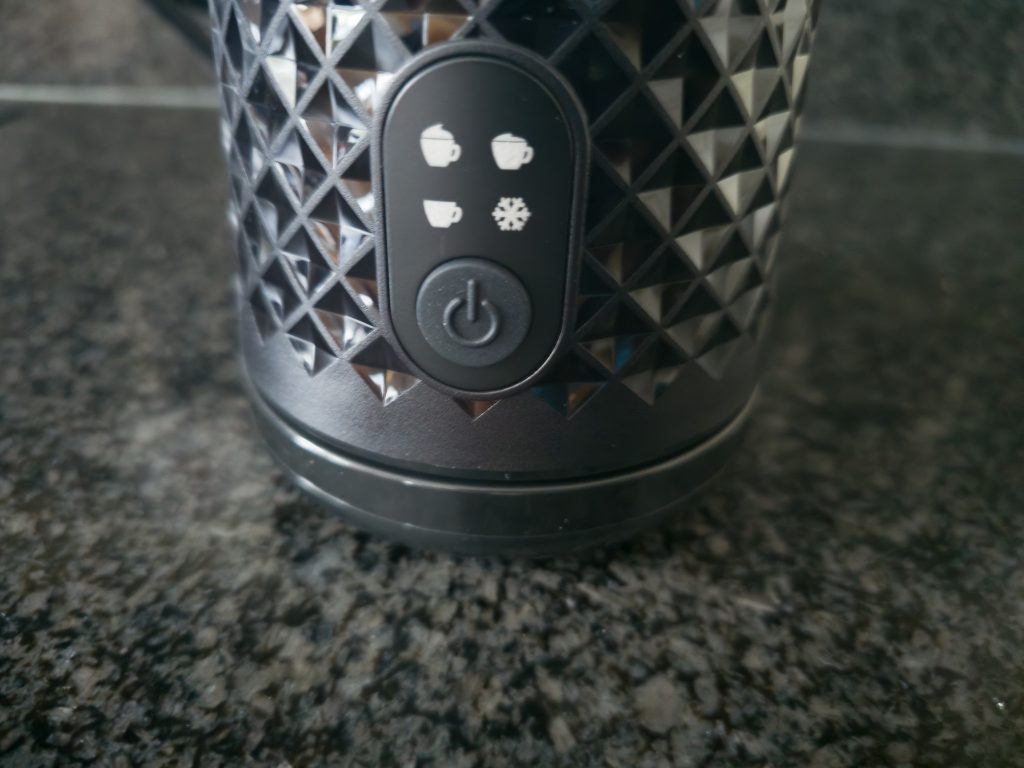 DREAMOON-Milchaufschäumer Bedienelemente