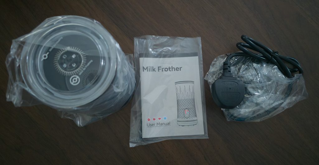 DREAMOON-Milchaufschäumer Lieferumfang