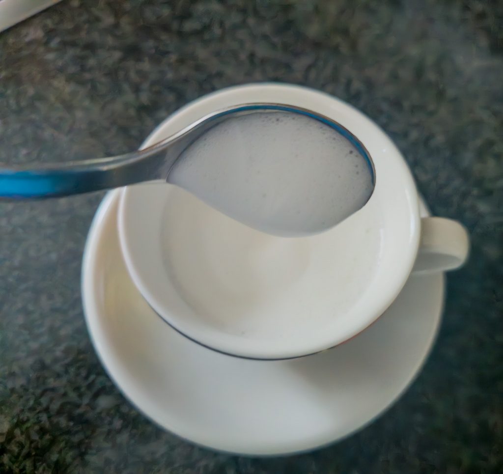 DREAMOON-Milchaufschäumer Milchschaum mit Tasse und Löffel 2