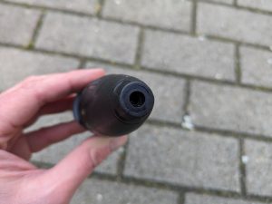 Dreckfräse des Kärcher KHB 6 Akku-Hochdruckreiniger von vorne