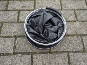 Falteimer des Yard Force LW C02 AquaJet Akku-Hochdruckreiniger zusammengeklappt