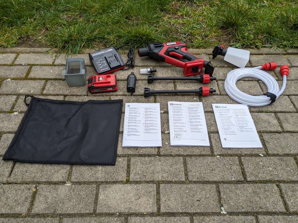 Gesamter Lieferumfang des Einhell Hypresso Akku-Hochdruckreinigers
