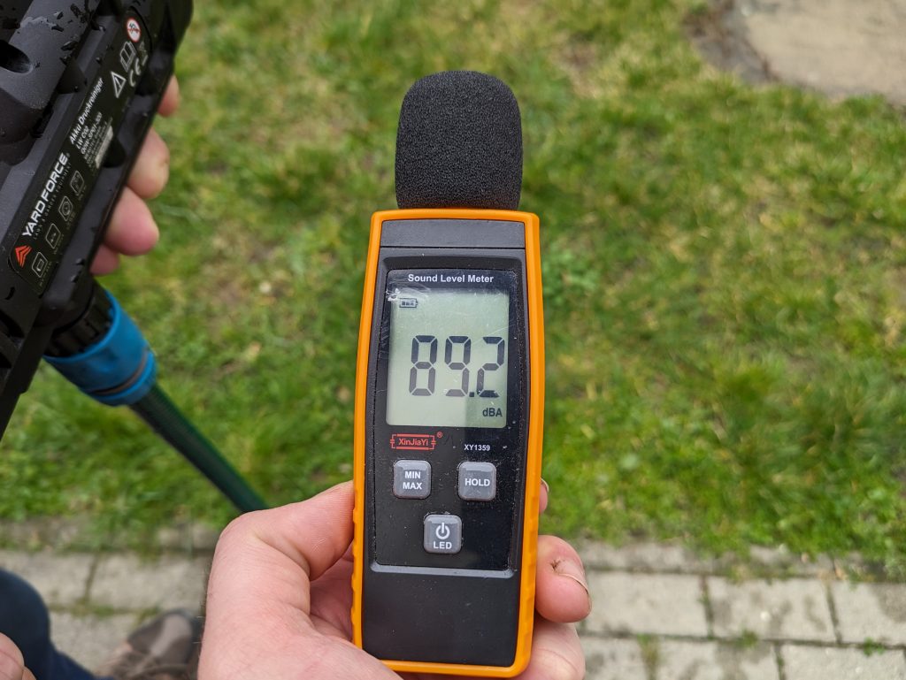 Getestete Lautstärke des Yard Force LW C02 AquaJet Akku-Hochdruckreinigers