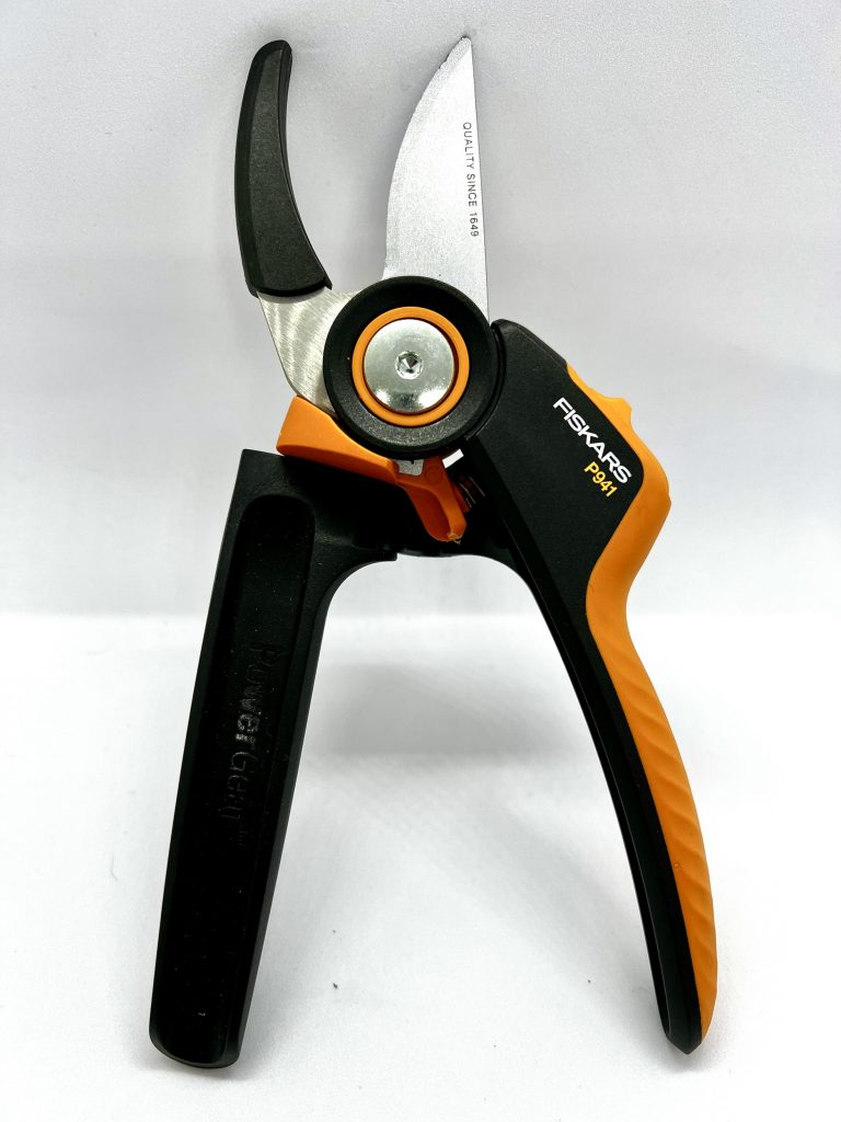 FISKARS P941 PowerGear Gartenschere