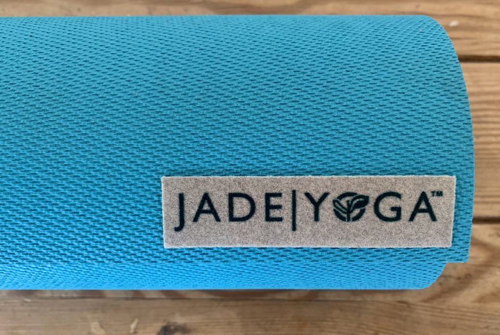 Jade Yoga Harmony Yogamatte Nahaufnahme Logo-Patch