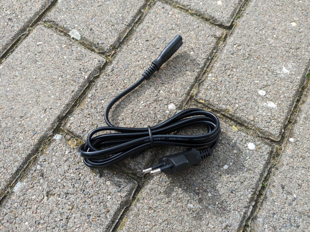 Kabel des Ladegerätes des Kärcher K2 Akku-Hochdruckreinigers