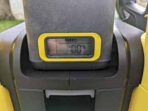 Kärcher K2 Akku-Hochdruckreiniger mit eingesetzen Akku