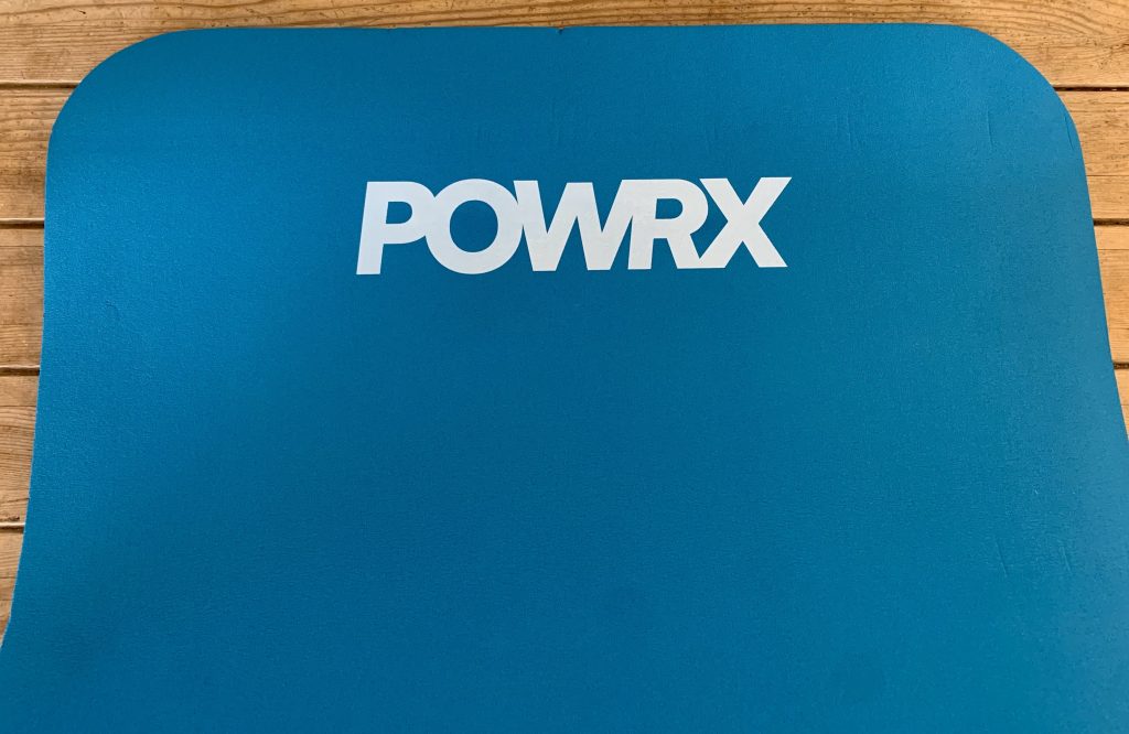 POWRX ‎A6-P1C9-1TM0 Gymnastikmatte Logo auf der Matte