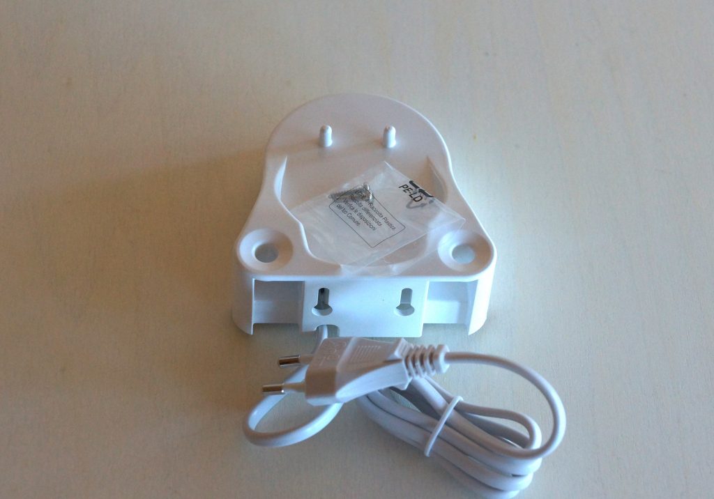Panasonic EW1311 Ladestation mit Wandhalterung
