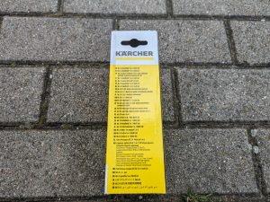 Verpackung der 5-in-1-Düse des Verpackung des Wasseransaugschlauchs des Kärcher KHB 6 Akku-Hochdruckreinigers von hinten