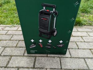 Verpackung des Bosch Fontus Akku-Hochdruckreinigers