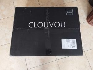 Verpackung des CLOUVOU B12 001 CleverSeat Bürostuhls von vorn