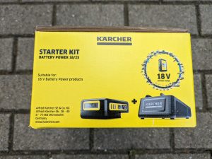 Verpackung des Ladegerätes des Kärcher KHB 6 Akku-Hochdruckreinigers von der Seite