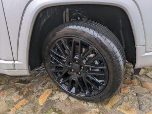 Vorderer Reifen nach der Reinigung mit dem EInhell Hypresso Akku-Hochdruckreiniger