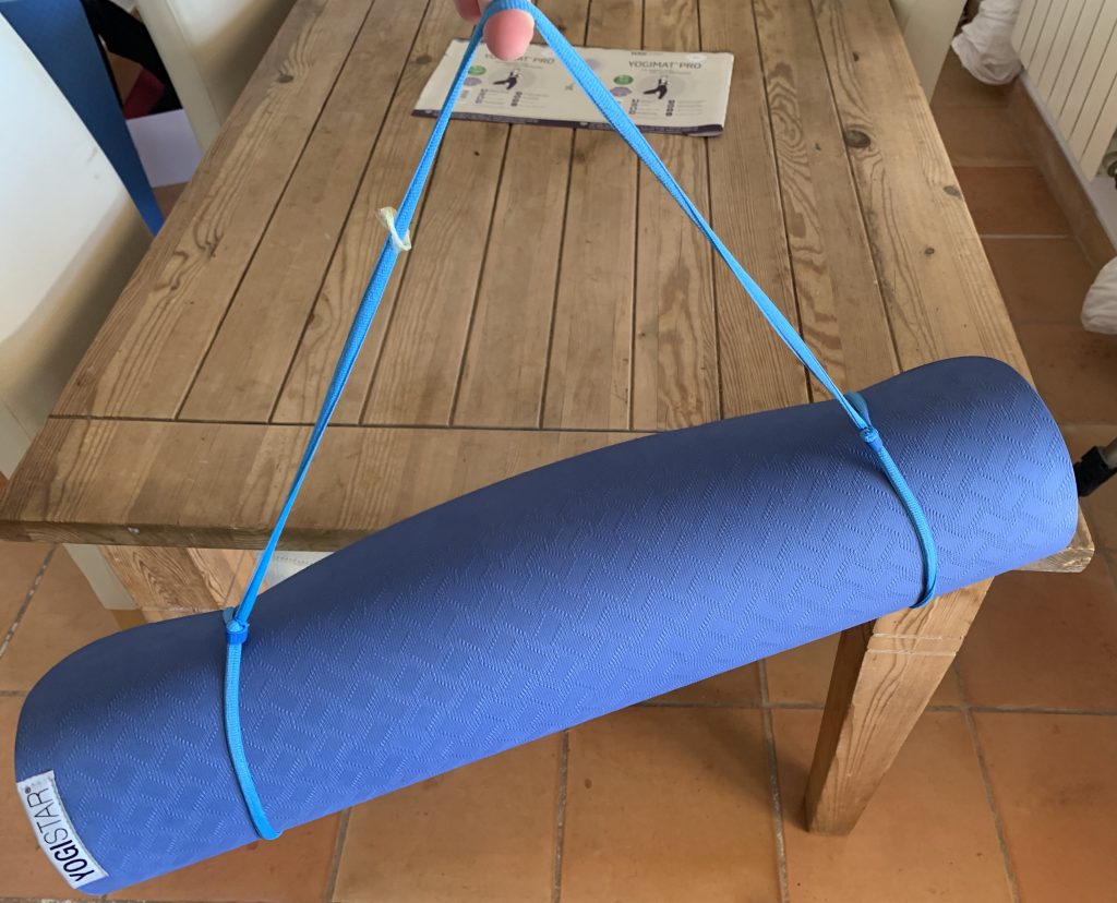 YOGISTAR YOGIMAT® PRO Yogamatte mit angebrachtem Trageband