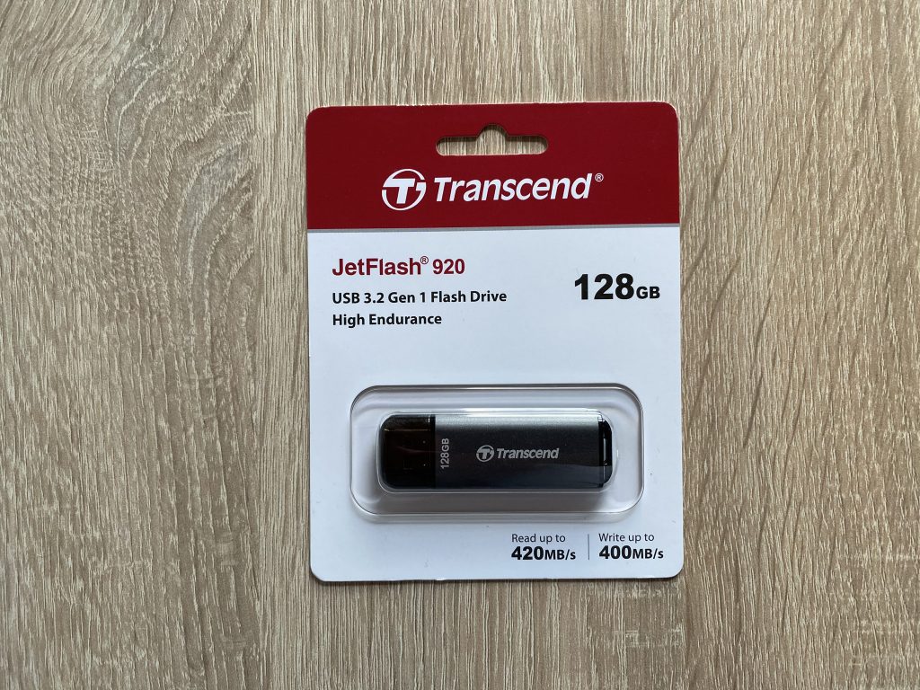 Transcend JetFlash 920 USB-Stick Verpackung Vorderseite