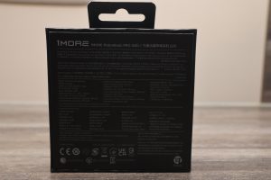 1More PistonBuds Pro Q30 Bluetooth-Kopfhörer Karton hinten