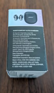 Bose QuietComfort Ultra EarBuds Bluetooth-Kopfhörer Karton Seite
