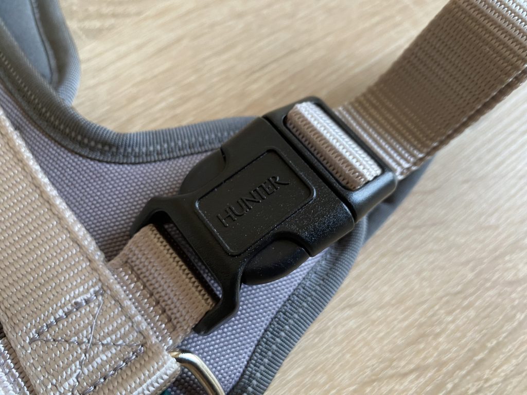Hunter Neopren Hundegeschirr Detail Schnalle