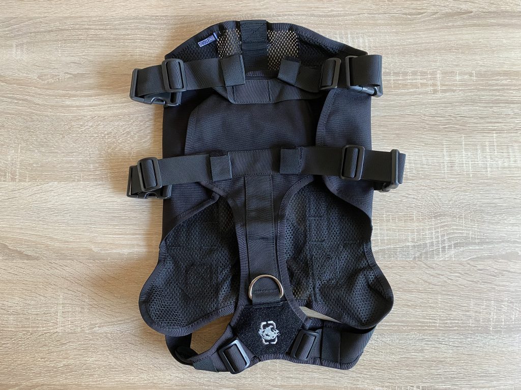 OneTigris No-Pull Hundegeschirr Unterseite