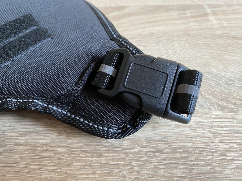 Amazon Basics Anti-Zieh-Hundegeschirr Detail Schnalle