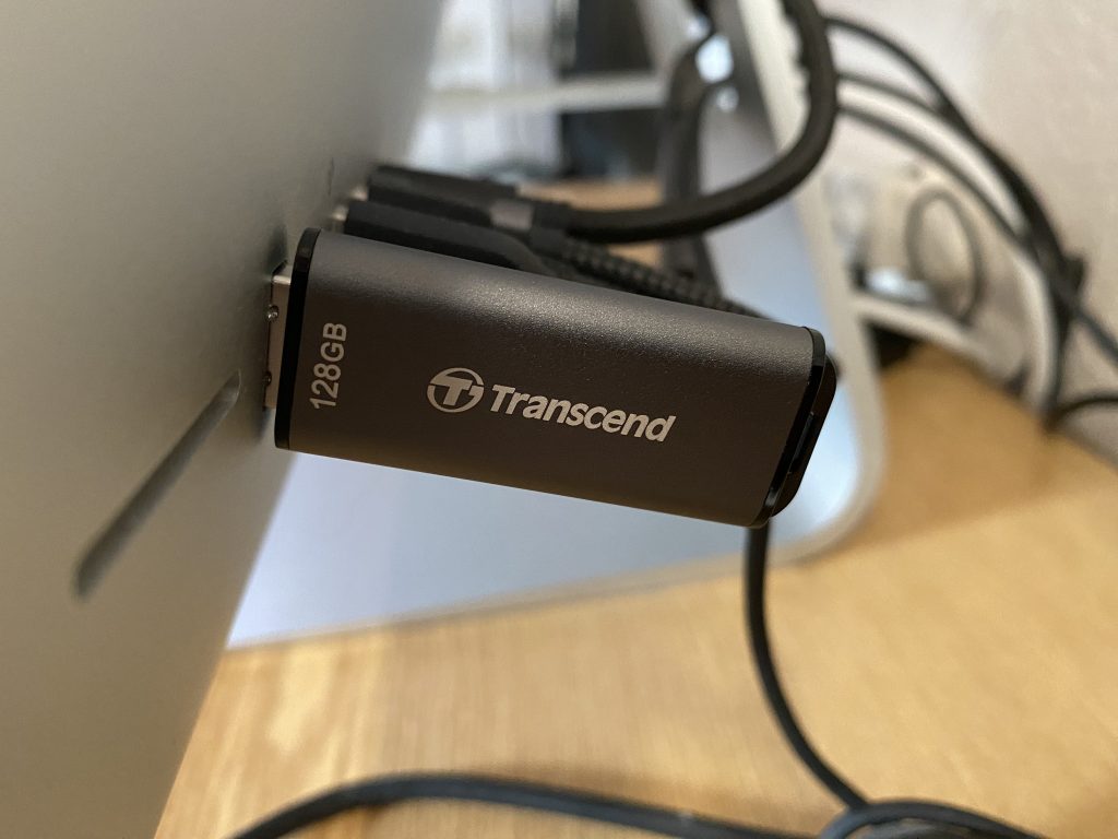 Transcend JetFlash 920 USB-Stick am Computer angeschlossen
