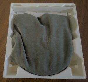 JBL LIVE770NC Bluetooth-Kopfhörer Kartoninhalt