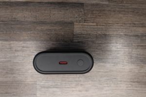1More PistonBuds Pro Q30 Bluetooth-Kopfhörer Ladecase Unterseite