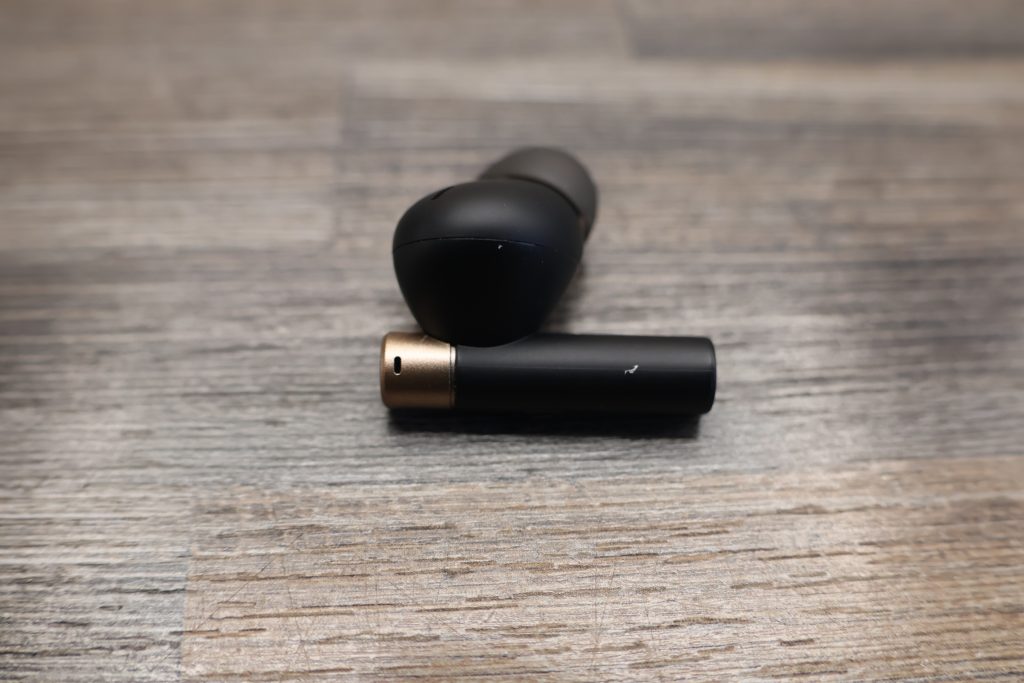 1More PistonBuds Pro Q30 Bluetooth-Kopfhörer Bud andere Seite