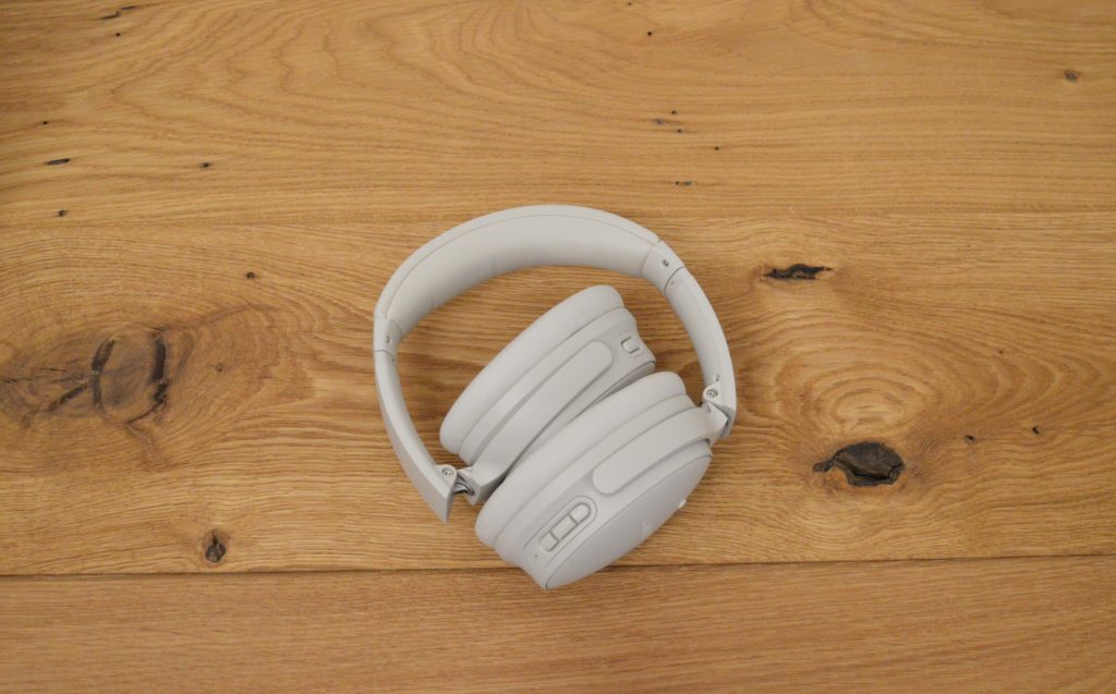 Bose QuietComfort Over-Ear-Kopfhörer zusammengeklappt